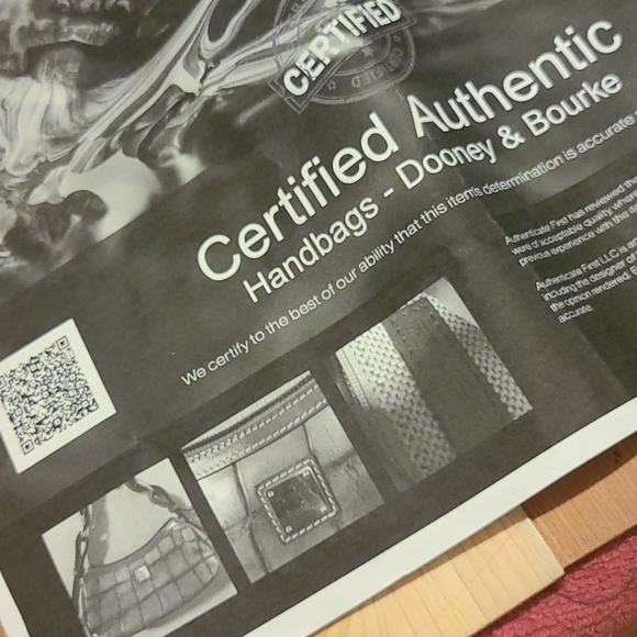 Dooney & Bourke purse - Picture 13 of 14